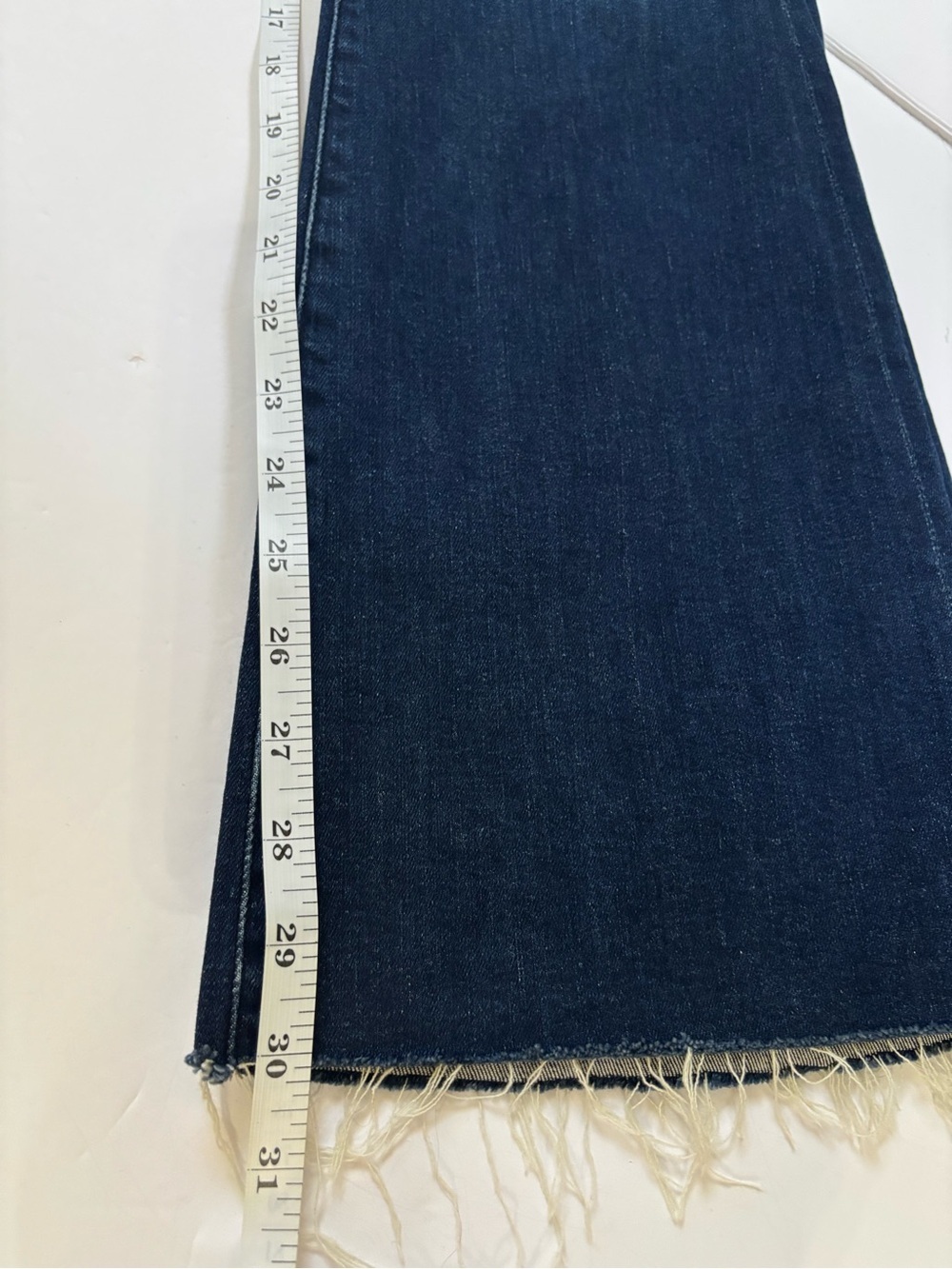 MOTHER The Weekender Fray Jeans Teaming Up High Rise Crop Flare Size 29 - Picture 13 of 15